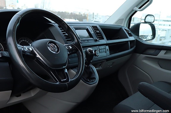 Volkswagen Transporter 9 of 21