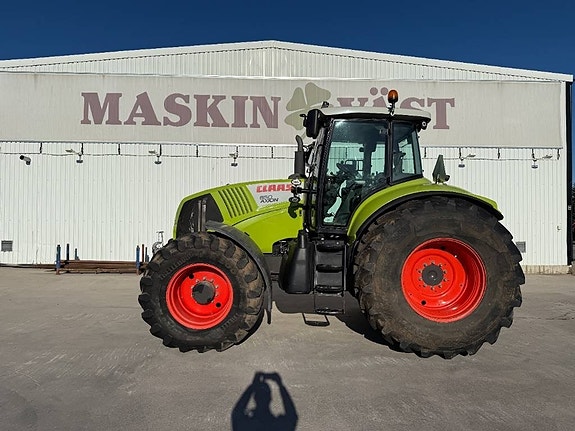 CLAAS Axion 850