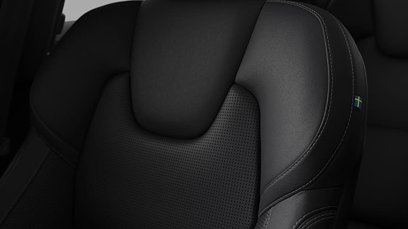 Volvo XC60 13 of 17