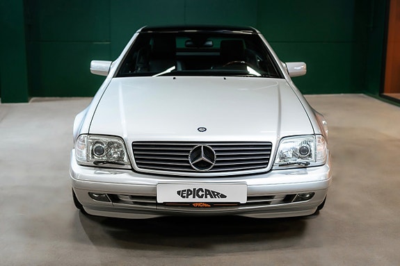 Mercedes-Benz SL320 9 of 26