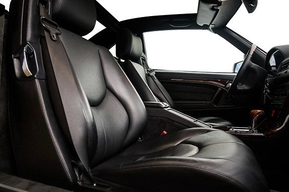 Mercedes-Benz SL320 23 of 26