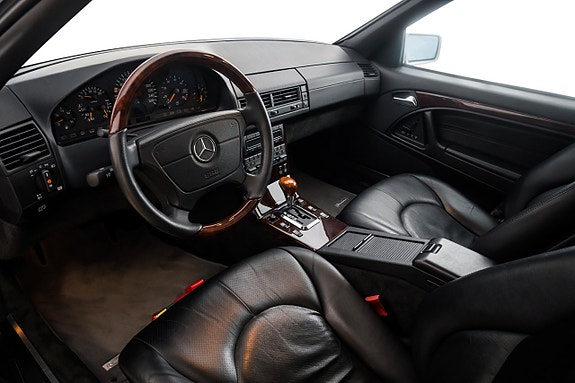 Mercedes-Benz SL320 15 of 26