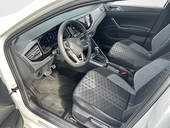 Volkswagen Taigo 8 of 12