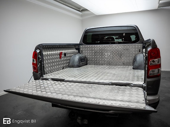 Mitsubishi L200 12 of 27