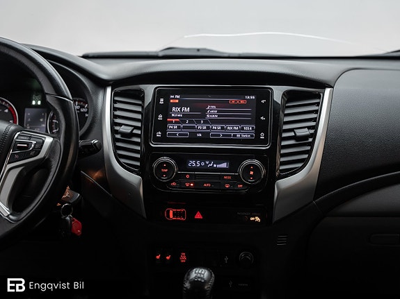 Mitsubishi L200 23 of 27