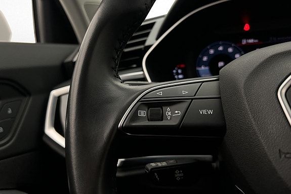 Audi Q3 14 of 26