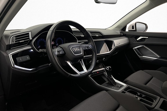 Audi Q3 10 of 26