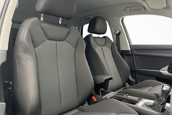 Audi Q3 21 of 26
