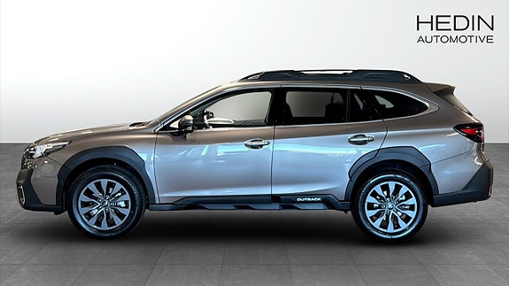 Subaru Outback 6 of 12
