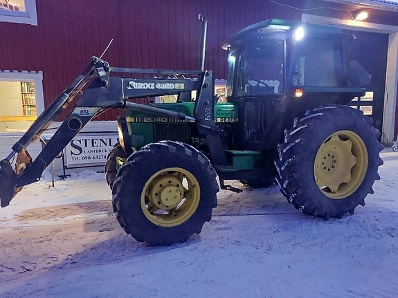 John Deere 2040