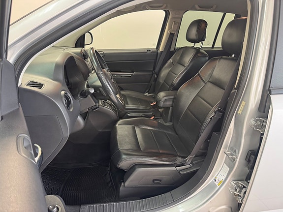Jeep Compass 10 of 14