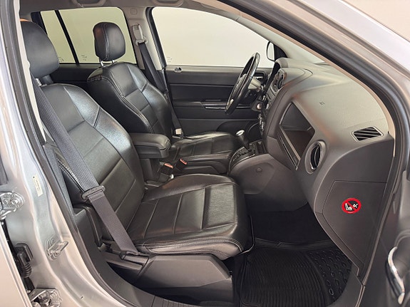 Jeep Compass 13 of 14