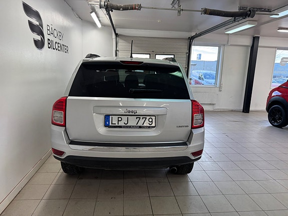Jeep Compass 4 of 13