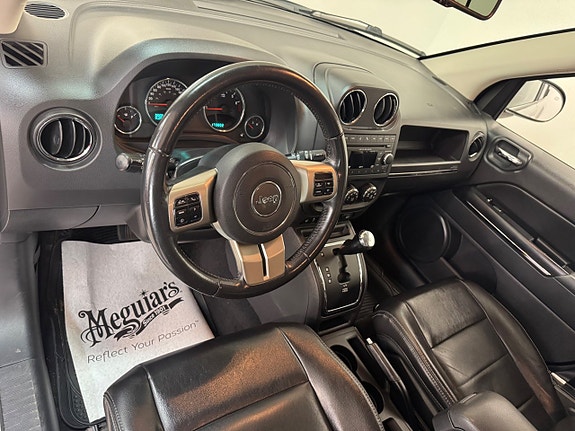 Jeep Compass 9 of 13