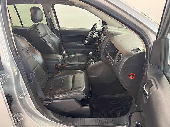 Jeep Compass 13 of 13