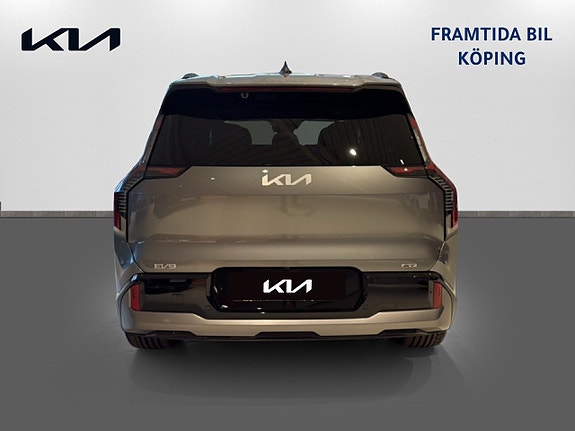 Kia EV9 5 of 15