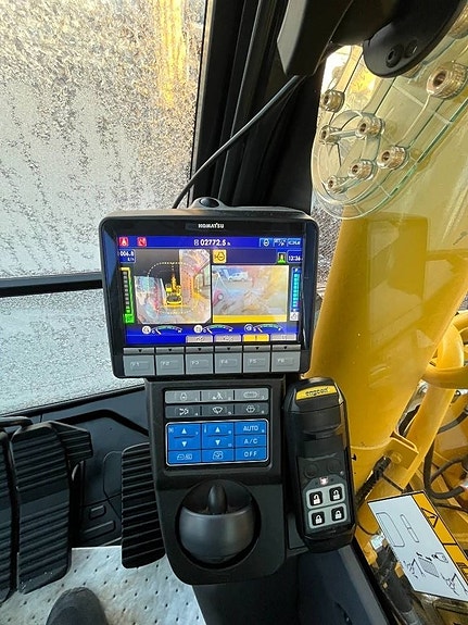 Komatsu PC 290 LC-11 4 of 7