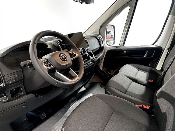 Opel Movano 2 of 17