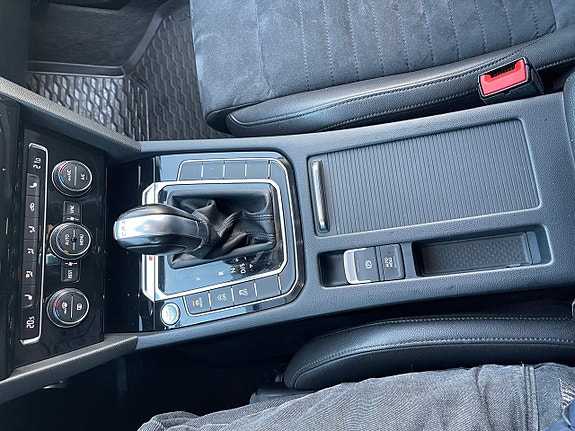 Volkswagen Passat 20 of 26