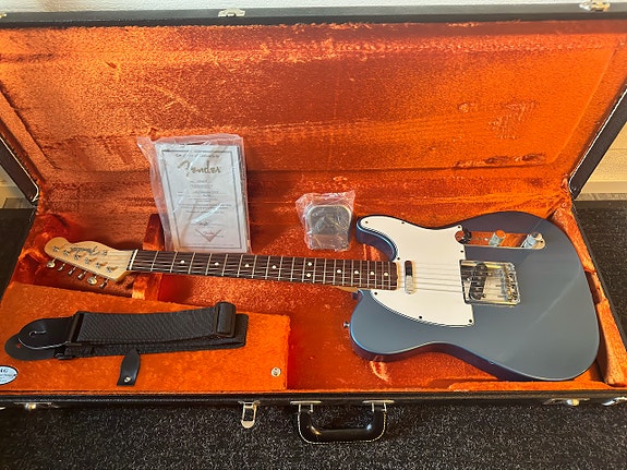 Fender Telecaster Custom Shop 1963 NOS Lake Placid Blue