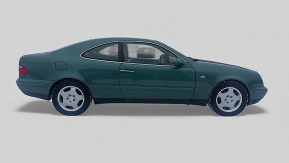 Mercedes-Benz CLK320 9 of 12