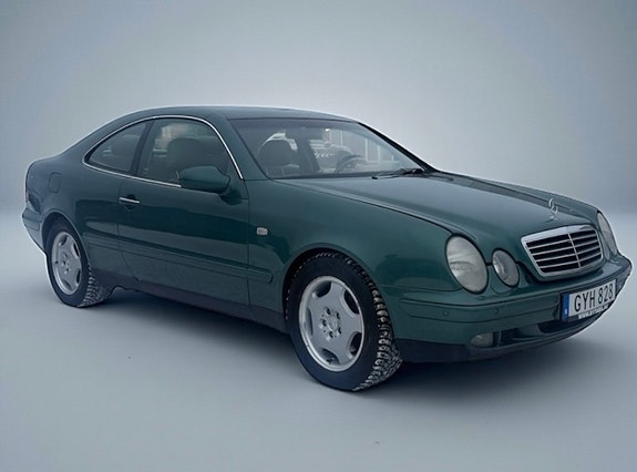 Mercedes-Benz CLK320