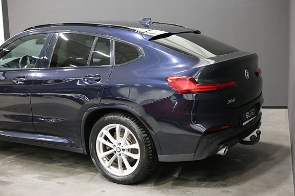 BMW X4 7 of 16