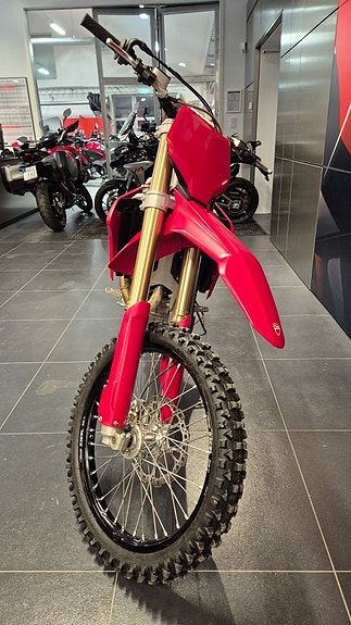 Ducati Desmo 450 MX 12 of 13