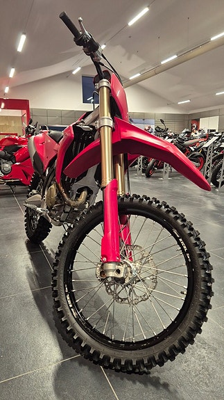Ducati Desmo 450 MX 10 of 13