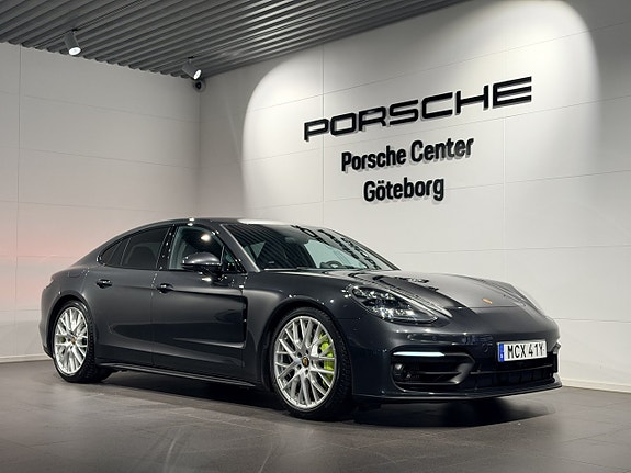 Porsche Panamera 4S