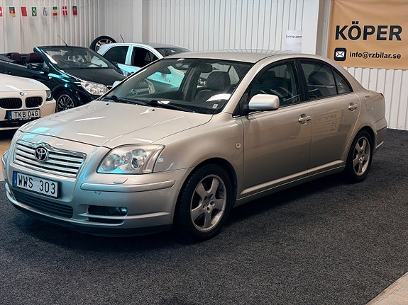 Toyota Avensis 3 of 5
