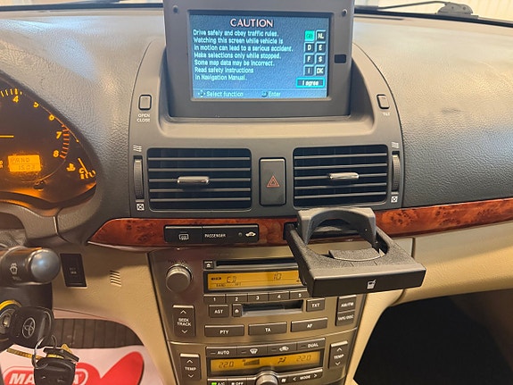 Toyota Avensis 11 of 21