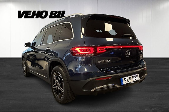 Mercedes-Benz EQB300 4 of 5