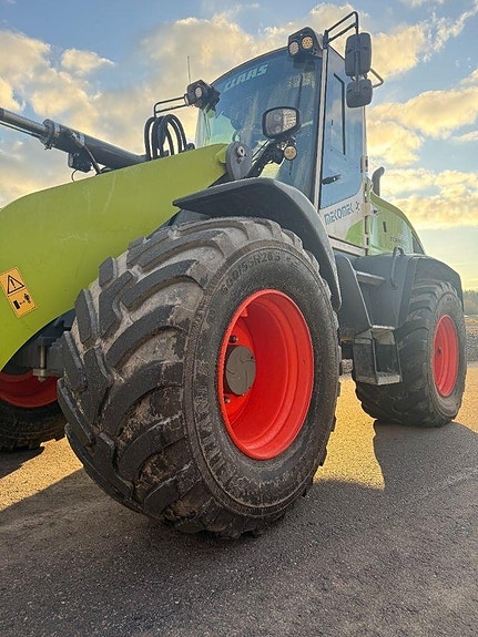 CLAAS Torion 956 3 of 14