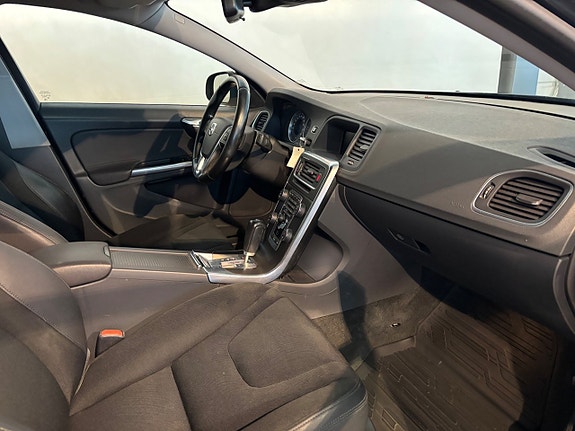 Volvo S60 8 of 11