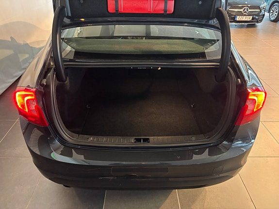 Volvo S60 11 of 11