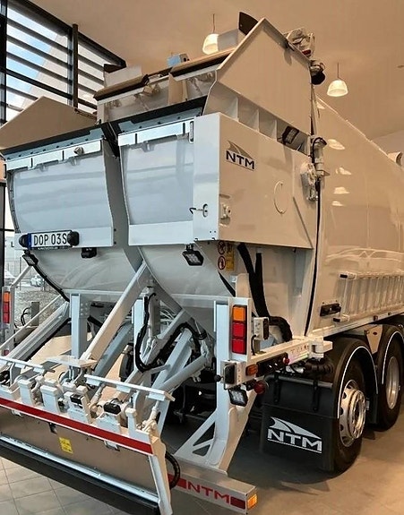 Mercedes-Benz eEconic 300 4 of 7