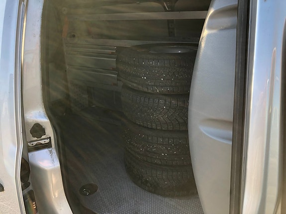 Volkswagen Caddy Maxi 20 of 26