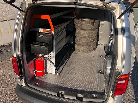 Volkswagen Caddy Maxi 19 of 26