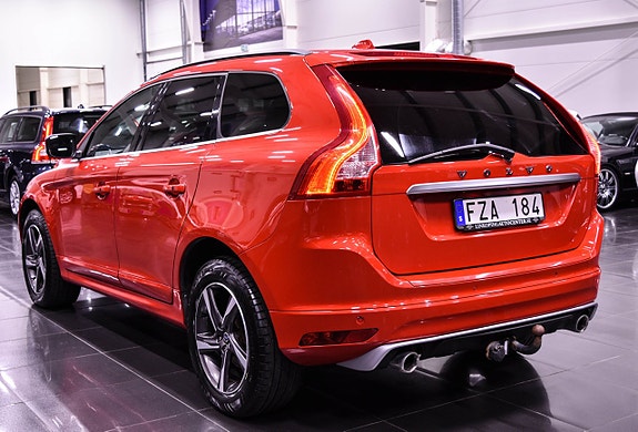 Volvo XC60 11 of 19