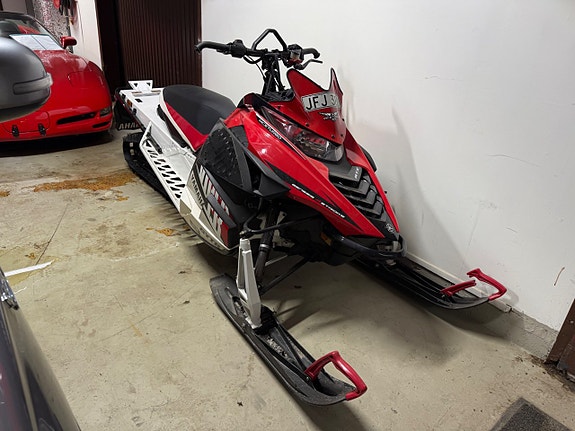 Yamaha Viper MTX 153"