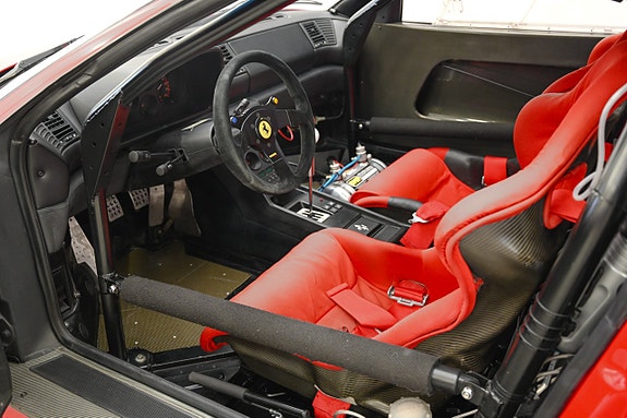 Ferrari 348 18 of 27