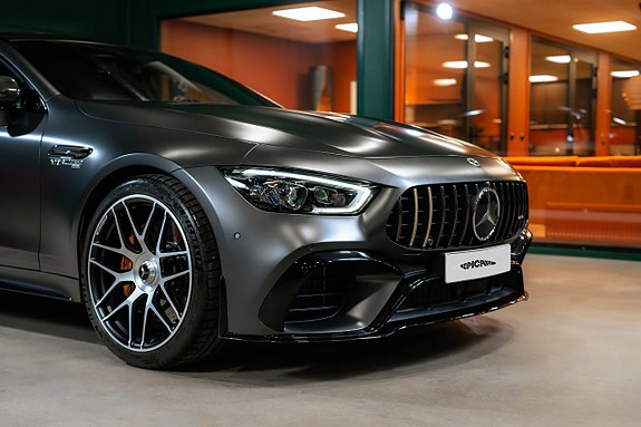 Mercedes-Benz AMG GT 63 S 2 of 5