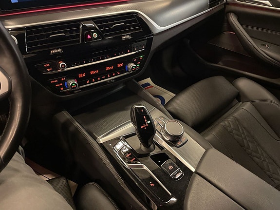 BMW 520d 14 of 16