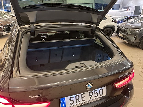 BMW 520d 12 of 16