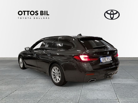 BMW 520d 2 of 5