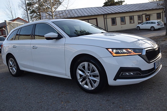 Skoda Octavia 3 of 5
