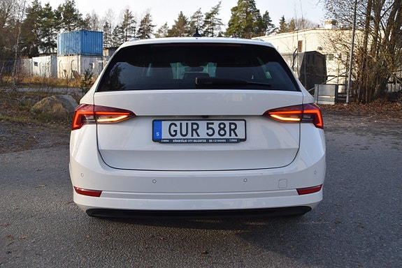 Skoda Octavia 4 of 5