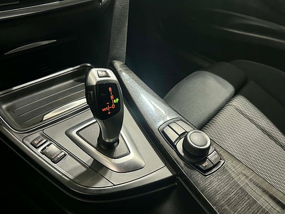 BMW 320 14 of 19