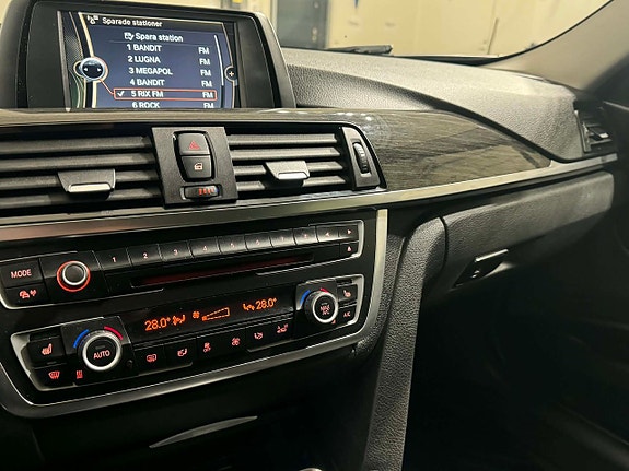 BMW 320 16 of 19